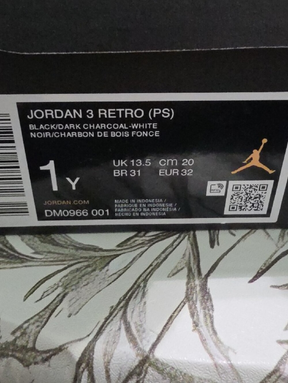 Jordan Black Little Kids' Sneakers - Picture 2 of 4